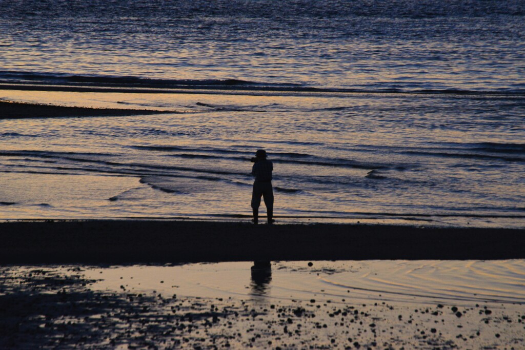 夕暮の河口にて　➂。。。！