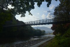 紅葉と吊り橋　➂。。。！