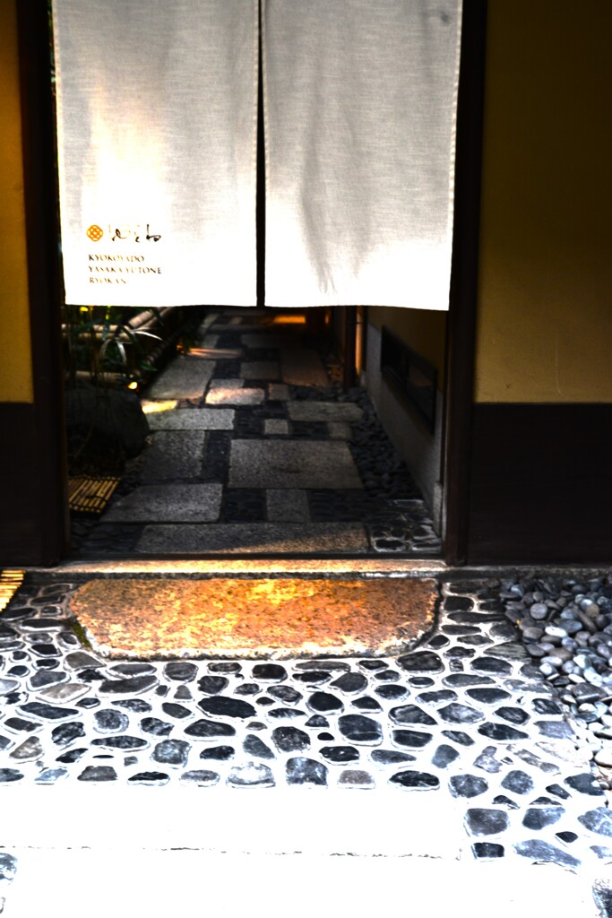 八坂の店先で　➁。。。！