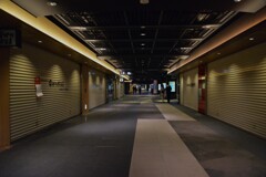 地下街の怪　。。。！