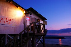 夜更けの海カフェ。。。！