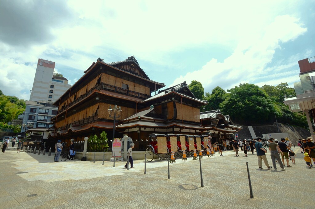 賑わう道後温泉　⑦。。。！