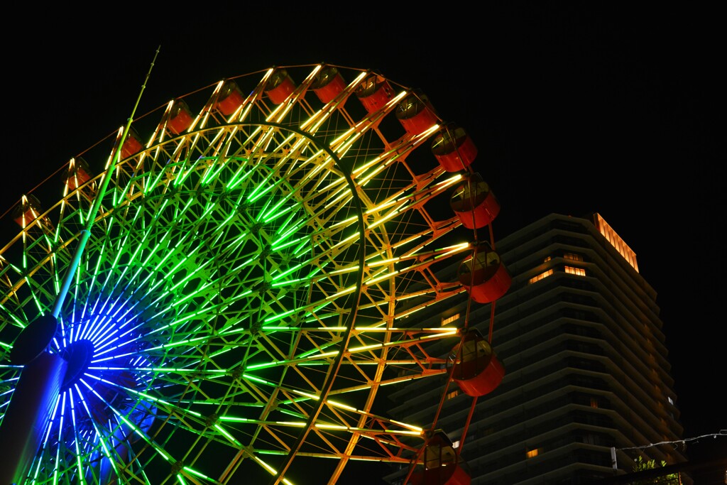 夜の観覧車へようこそ　①。。。！