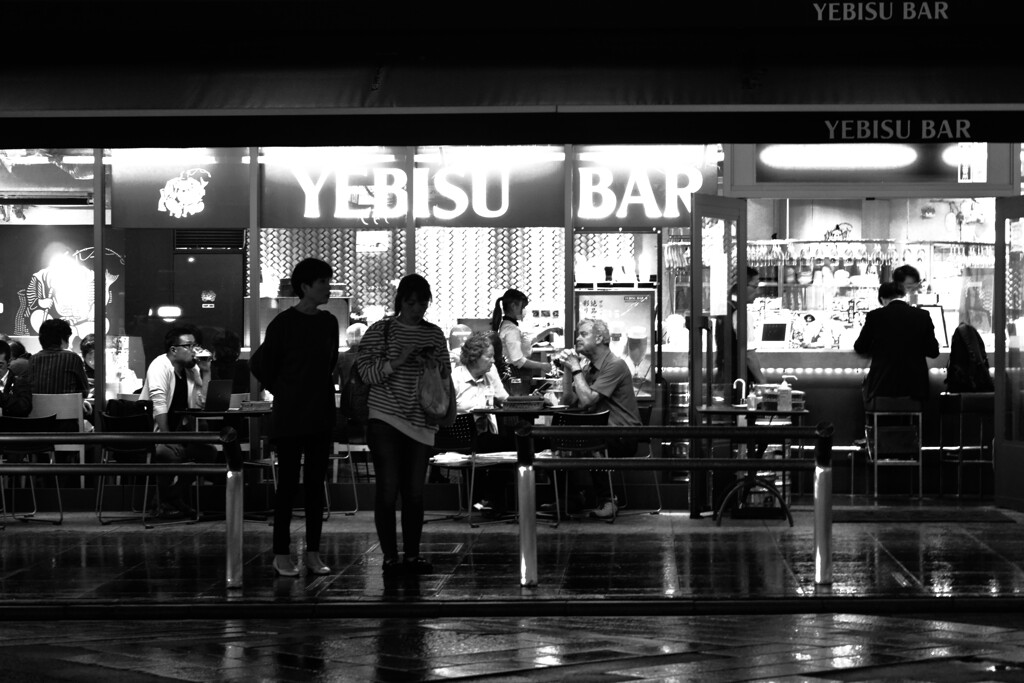 雨上がりの街角　➁。。。！