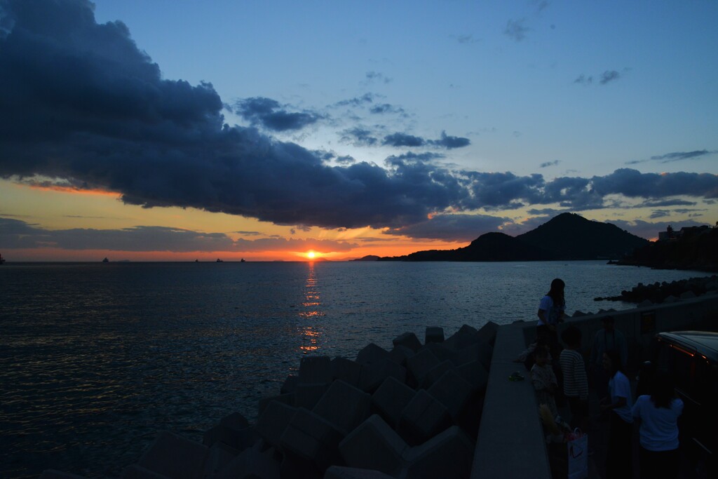 夕陽が目に染みる　➂。。。！