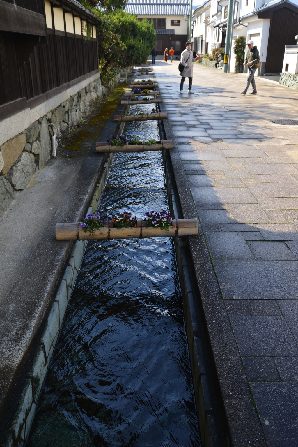 雨上がりの町　⑥。。。！