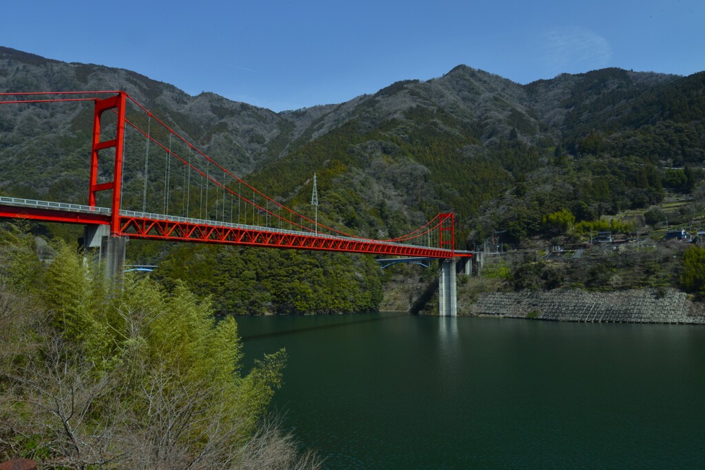 山間をつなぐ橋　➁。。。！