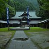 時雨の山寺にて　①。。。！