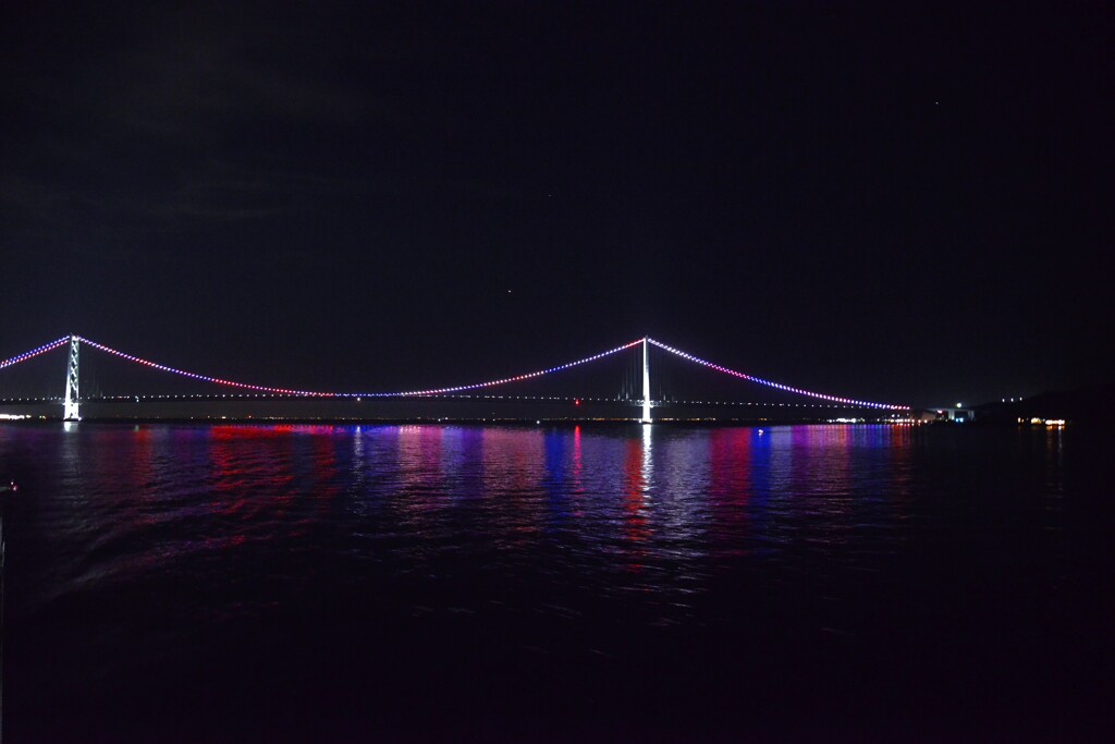 七色の明石海峡大橋　①。。。！