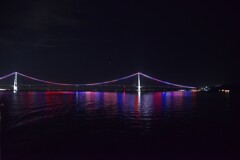 七色の明石海峡大橋　①。。。！