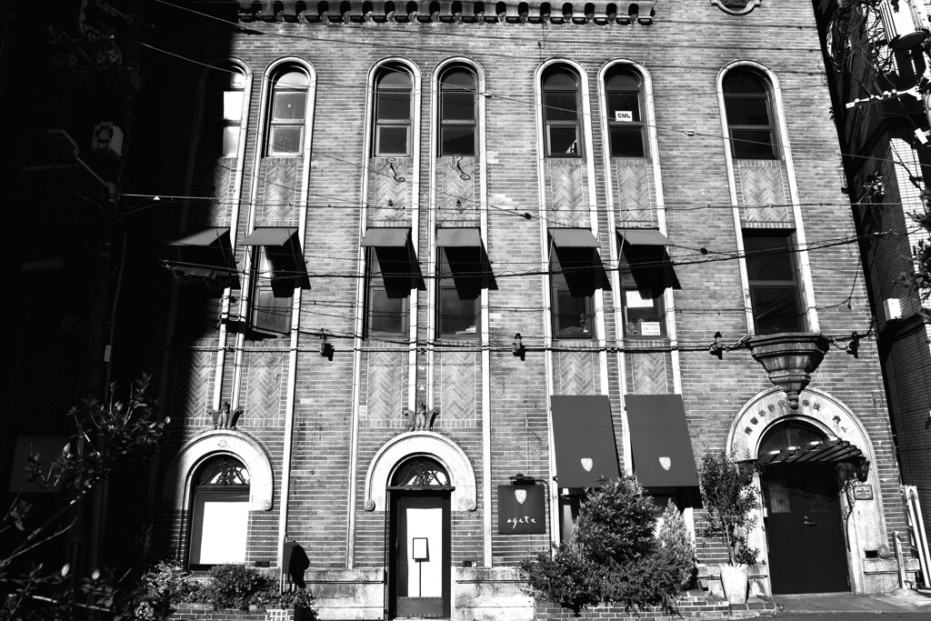 モノクローム中之島　①。。。！