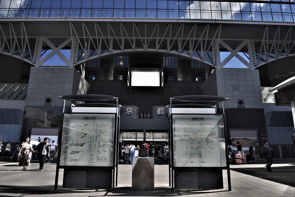 夏の京都駅前　①。。。！