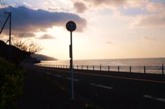 海辺のバスストップ　２