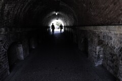 トンネルの向こう側　。。。！