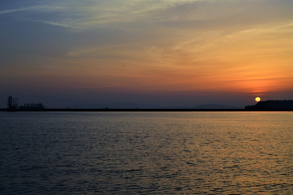 遥か遠く．．夕凪　③。。。！