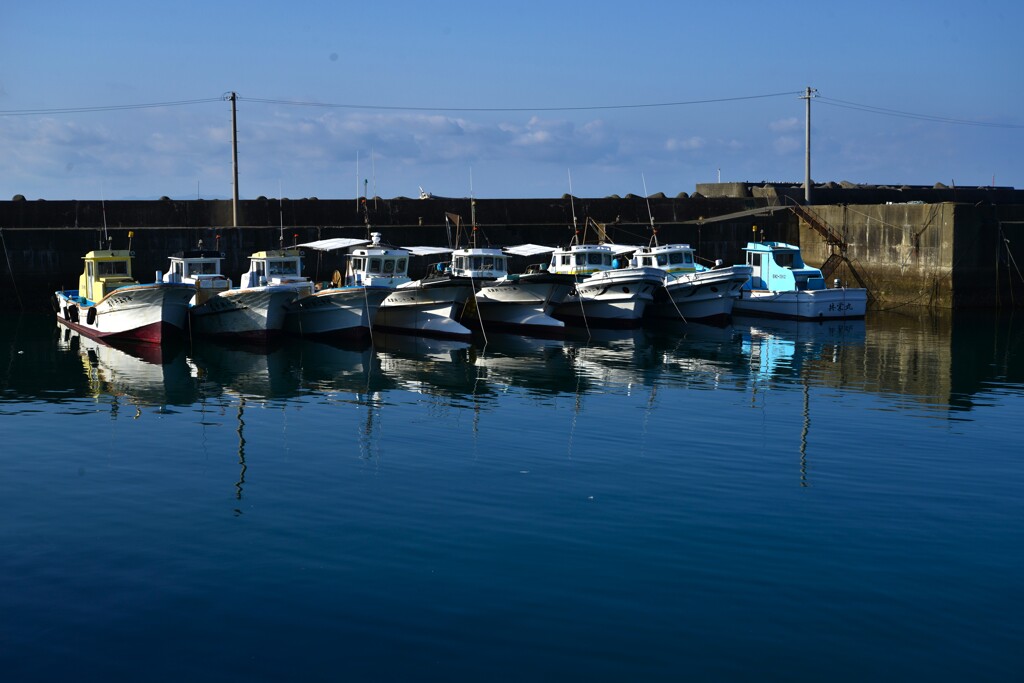 秋暮れの上灘漁港　②。。。！