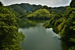 静かなる湖畔。。。！