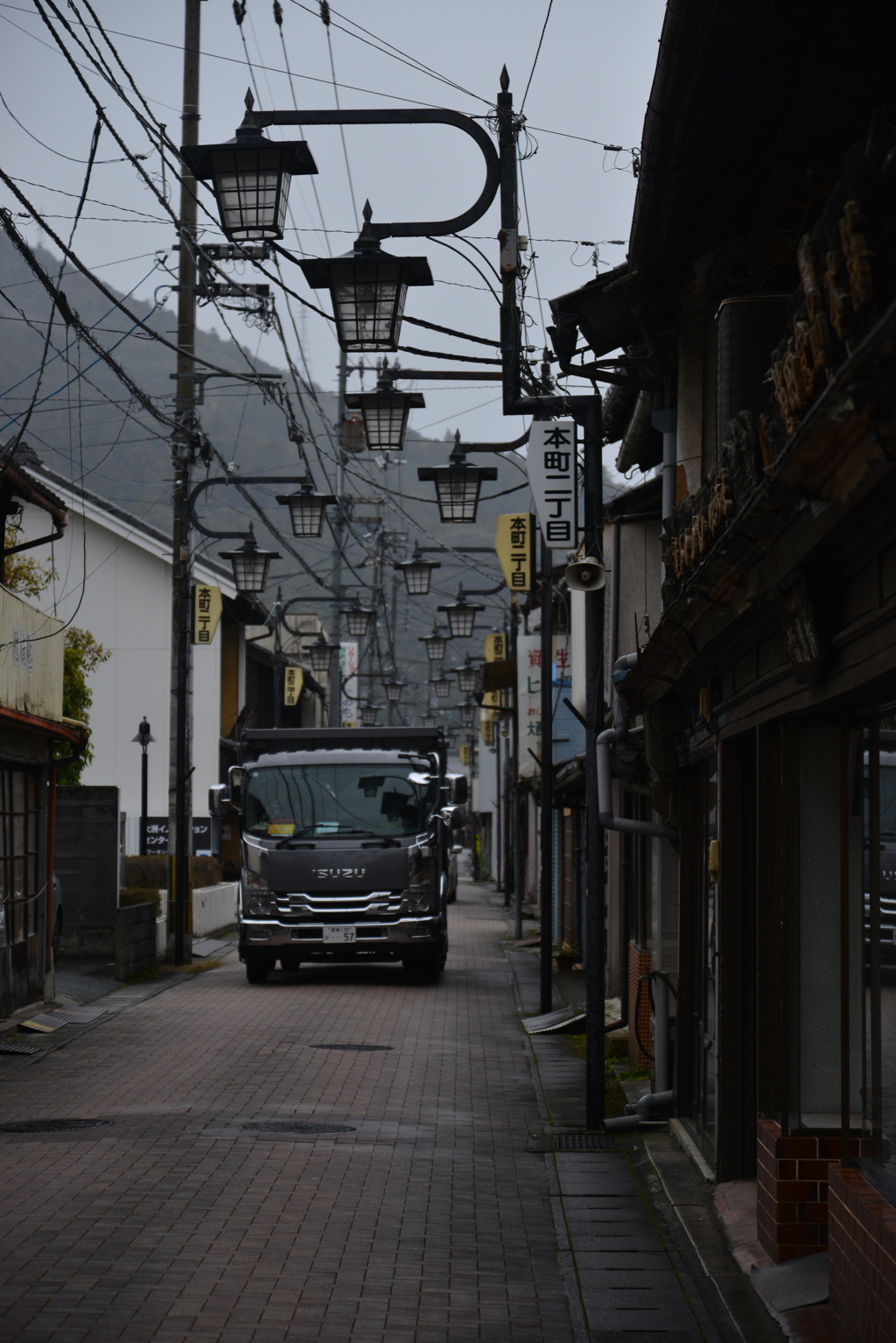 雨上がりの町　①。。。！