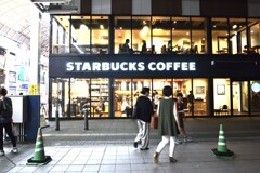 スタバの夜　②。。。！