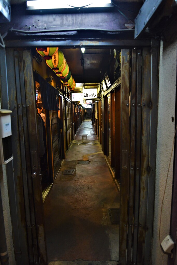 京の路地裏街。。。！