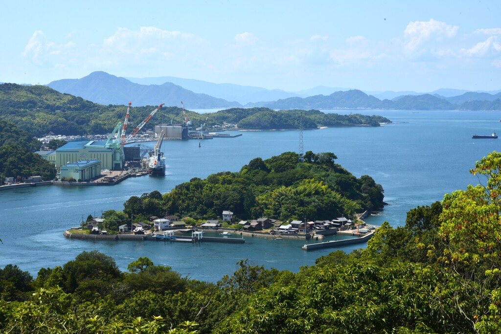 夏の馬島灯台と来島　④。。。！