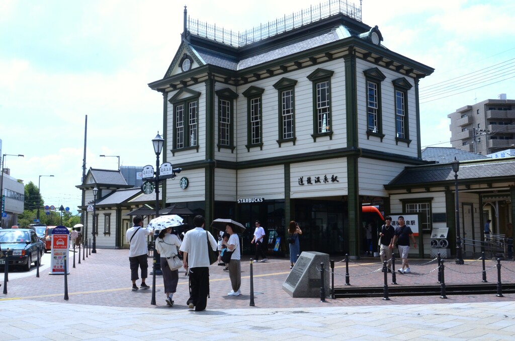温泉駅前　①。。。！