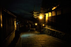 真夜中の八坂の塔界隈。。。！