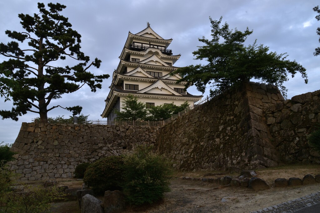 夕暮れの古城　②。。。！
