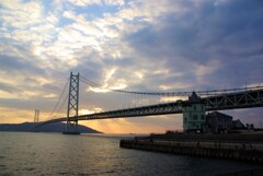 海峡に朝陽が昇る。。。！