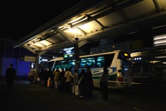 帰省バス．．想いは故郷へ　。。。！