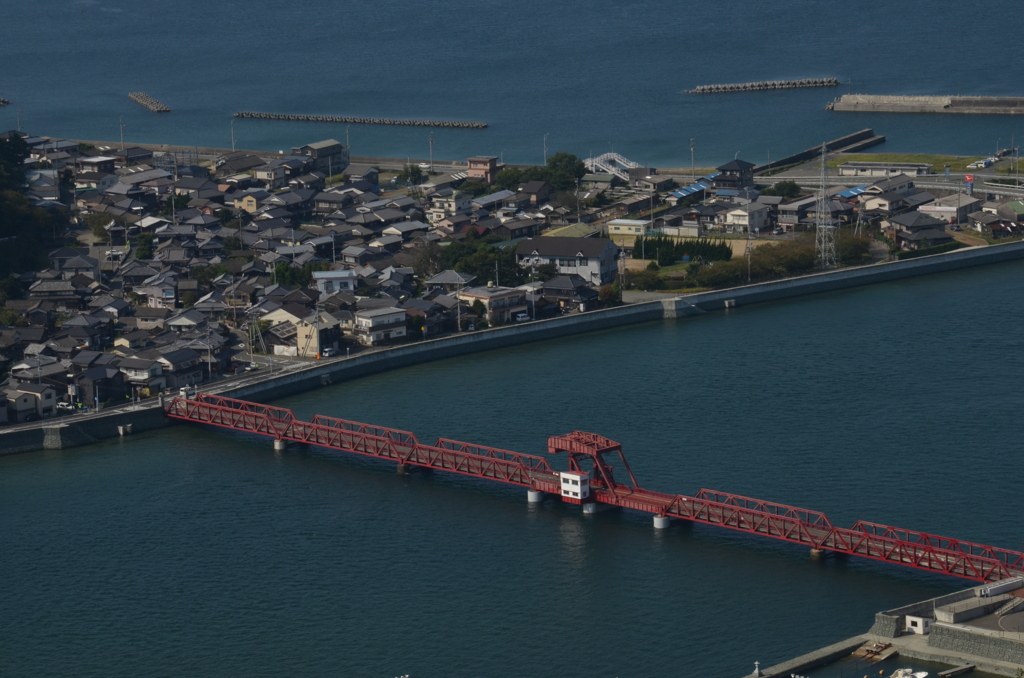 肱川の跳ね上げ橋。。。！