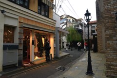 裏通り　①。。。！