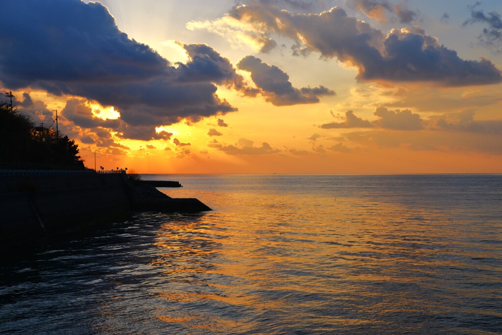 夕焼け小焼けライン ①。。。! by 瀬戸のKAZE (ID:12215767) 写真共有サイトPHOTOHITO