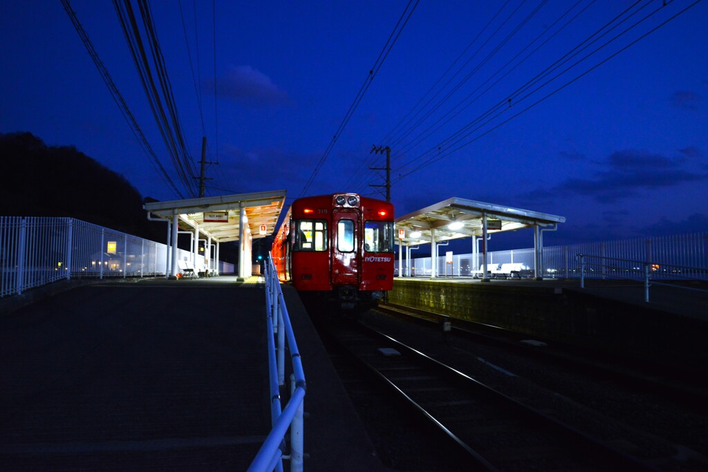 夕暮れの停車場　➂。。。！