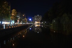 堀端の夜　④。。。！