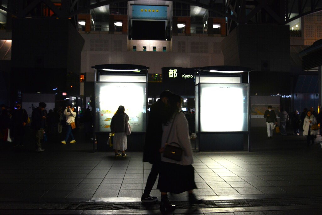 年の瀬の京都駅前　⑤。。。！