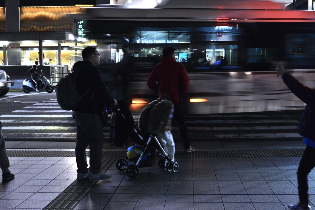 年の瀬の京都駅前　⑥。。。！