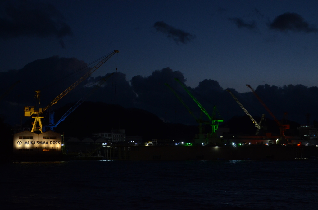 美しくお化粧された造船所。。。！