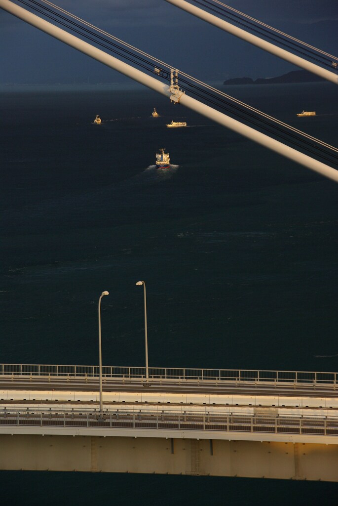 海峡は、夕焼け小焼け。。。！
