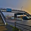 雨あがりの歩道橋　①。。。！