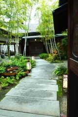 八坂の店先で　➂。。。！