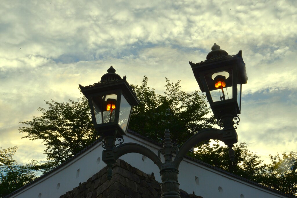 夕暮れの古城　①。。。！