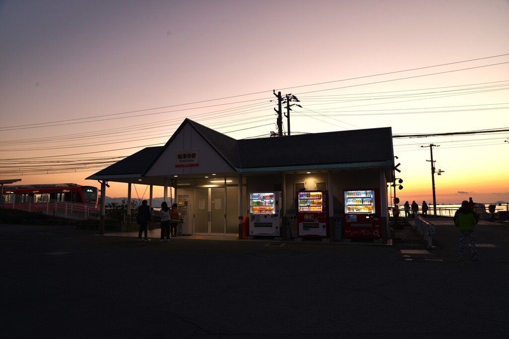 黄昏駅は夕焼けスポット　①。。。！