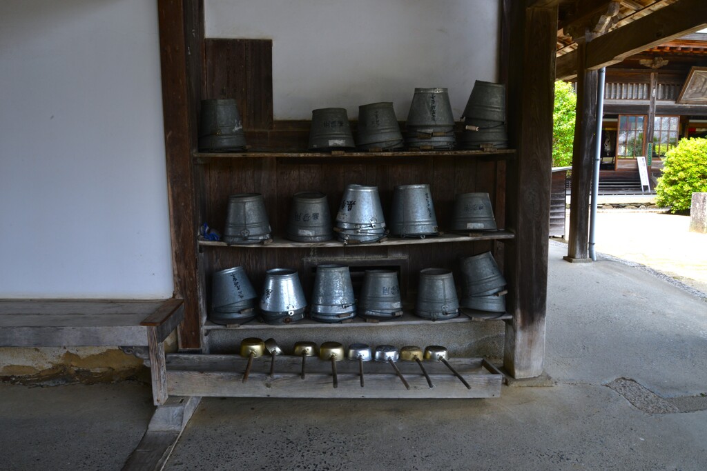 初夏の山寺　➂。。。！
