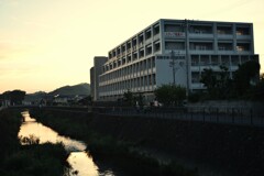 あかね雲に染まる町　➂。。。！