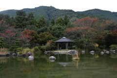 秋めく山里の庭園　④。。。！