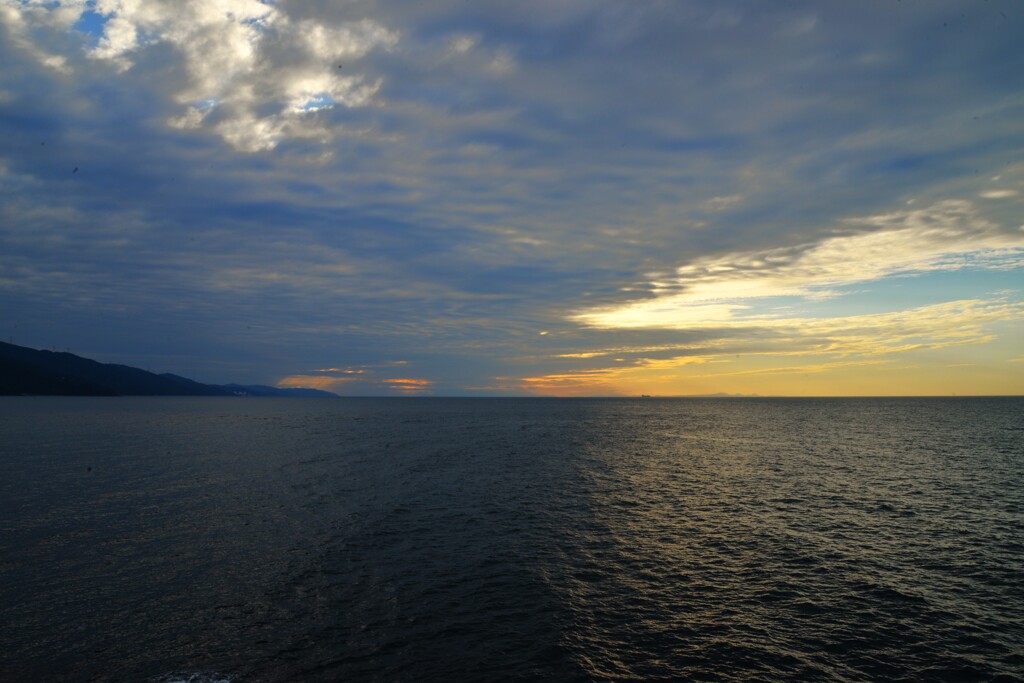 天神岩と水平線　➂。。。！