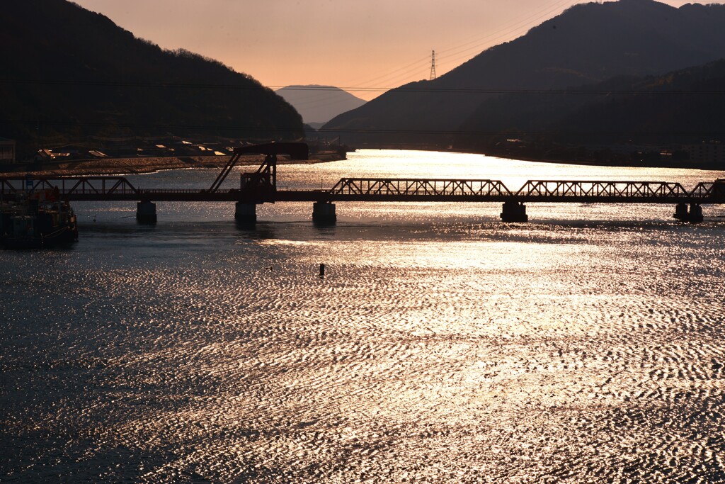 伊予長浜．．赤橋　①。。。！