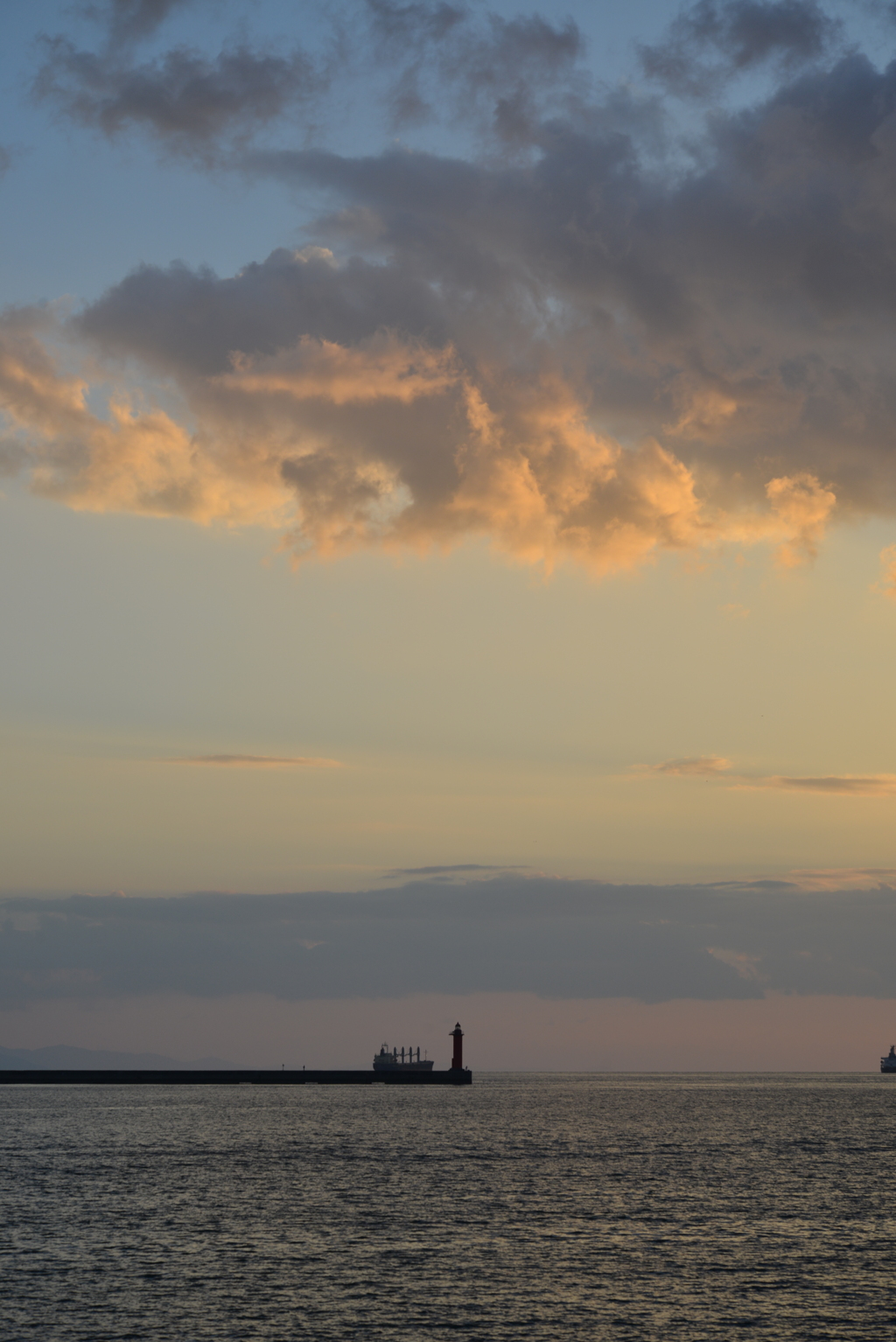 夕暮．．空と海　①。。。！