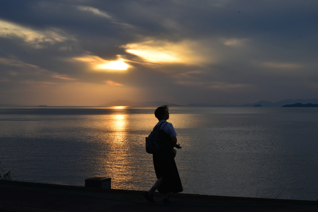 ドラマチックな夕暮れ　②。。。！